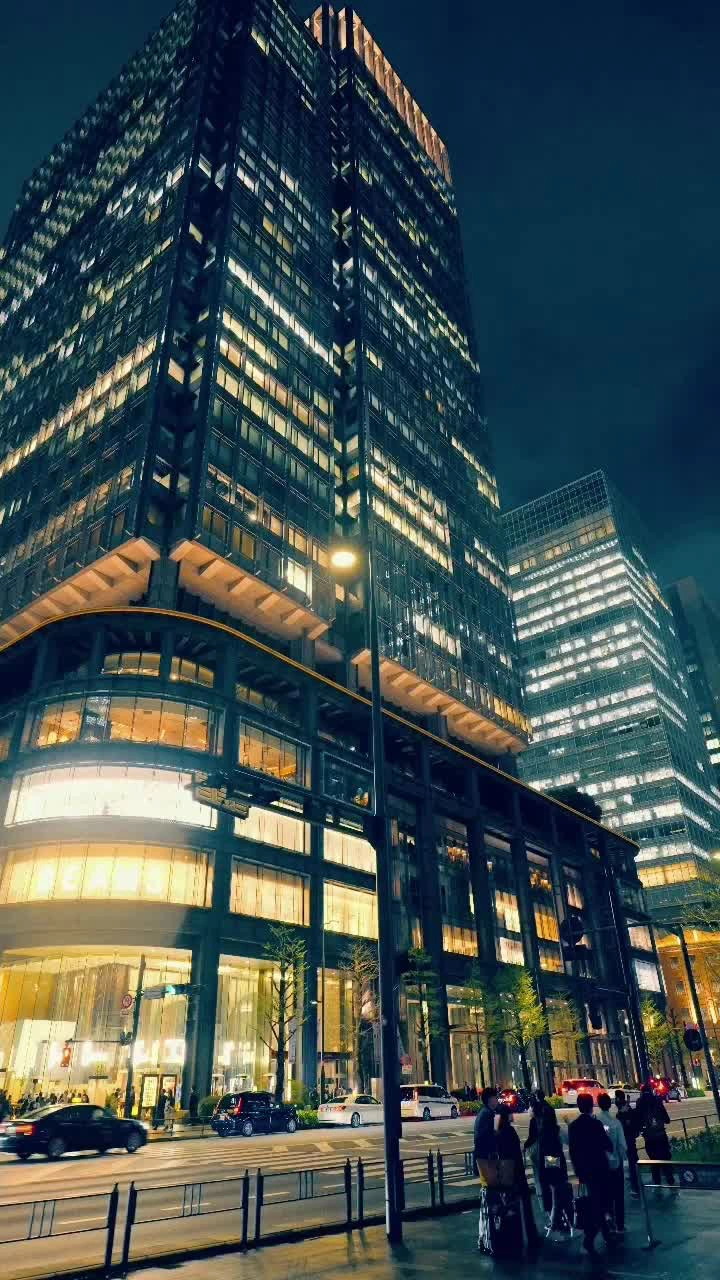東京駅丸の内駅前広場の写真